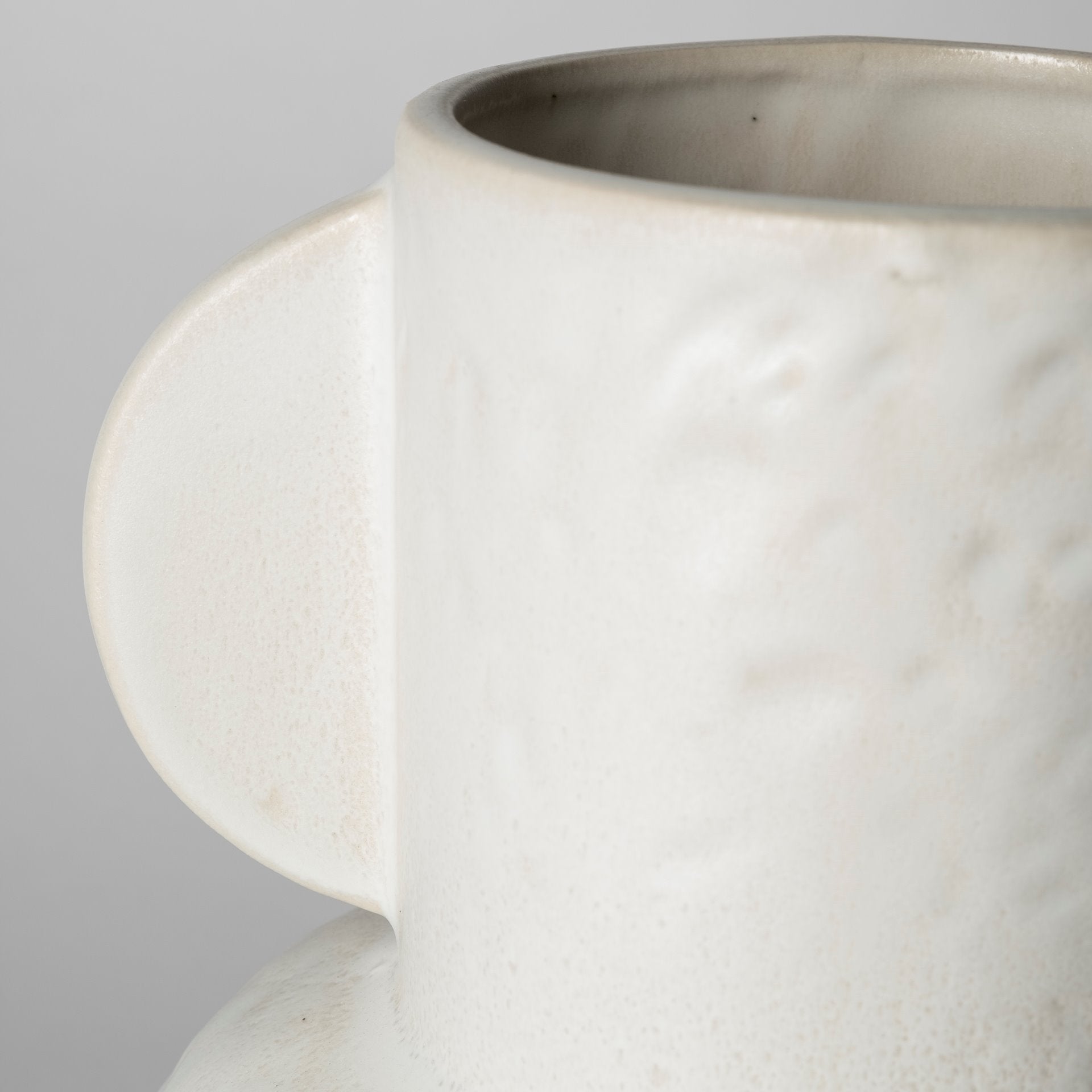 Large Ribbed Eggshell Ceramic Vase