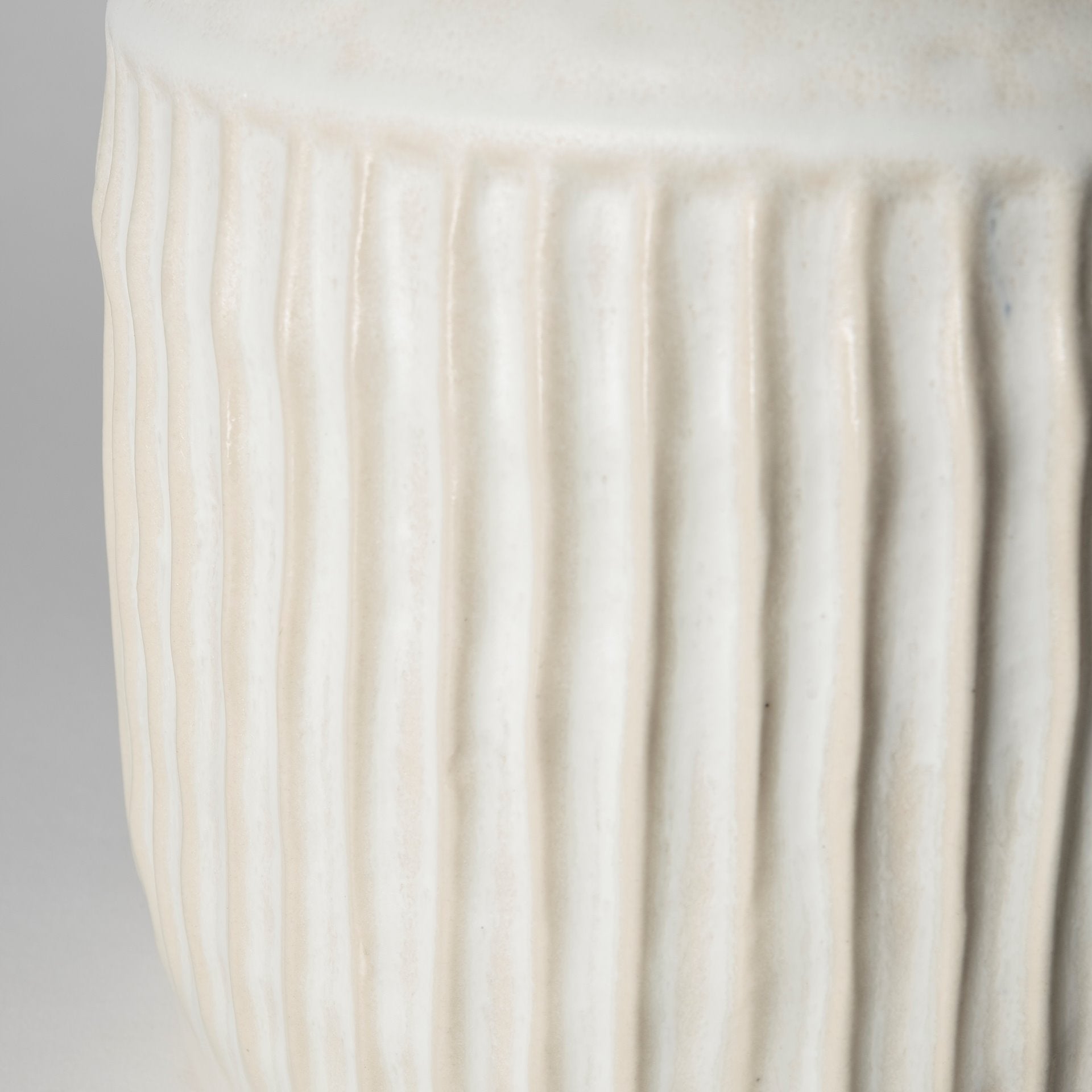 Large Ribbed Eggshell Ceramic Vase