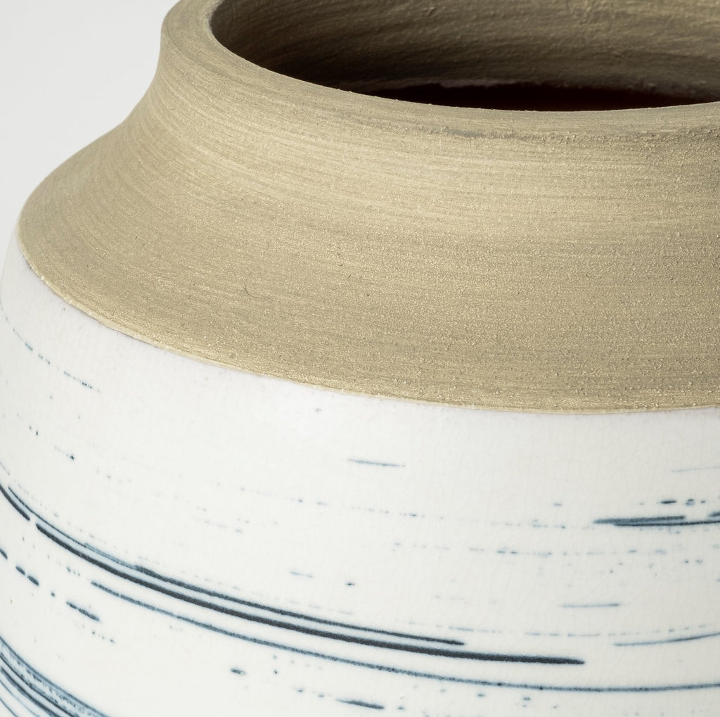 Short Blue Pattern Ceramic Vase